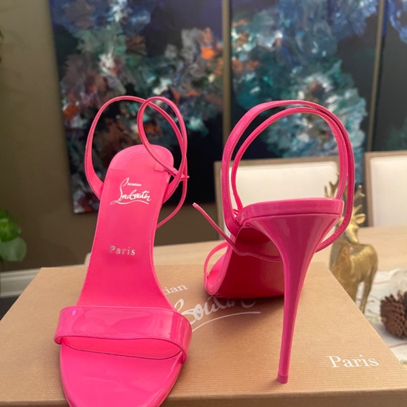 Christian Louboutin Loubigirl - Picture 4 of 5